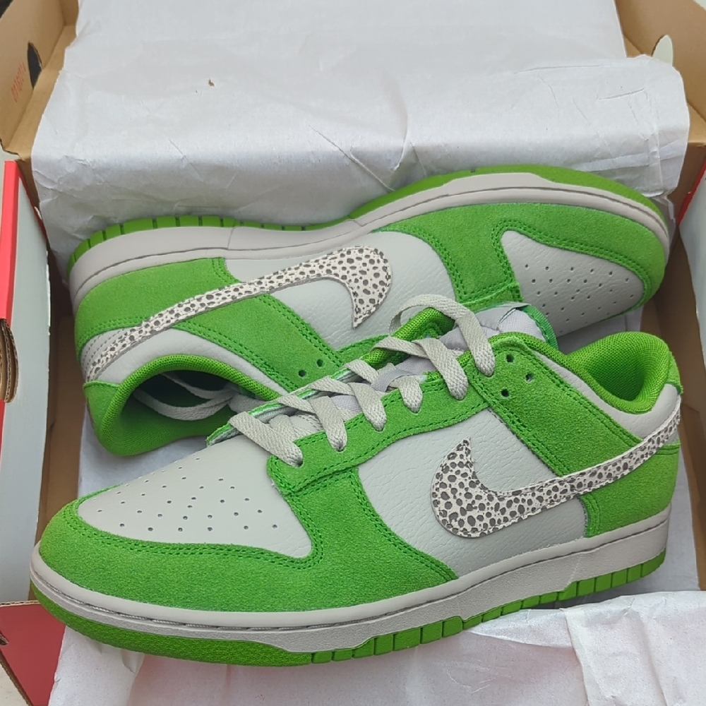Nike Dunk Low SpecialEdition - Chlorophyll Safari - Men Size 10.5 ( DR0156-300 )
